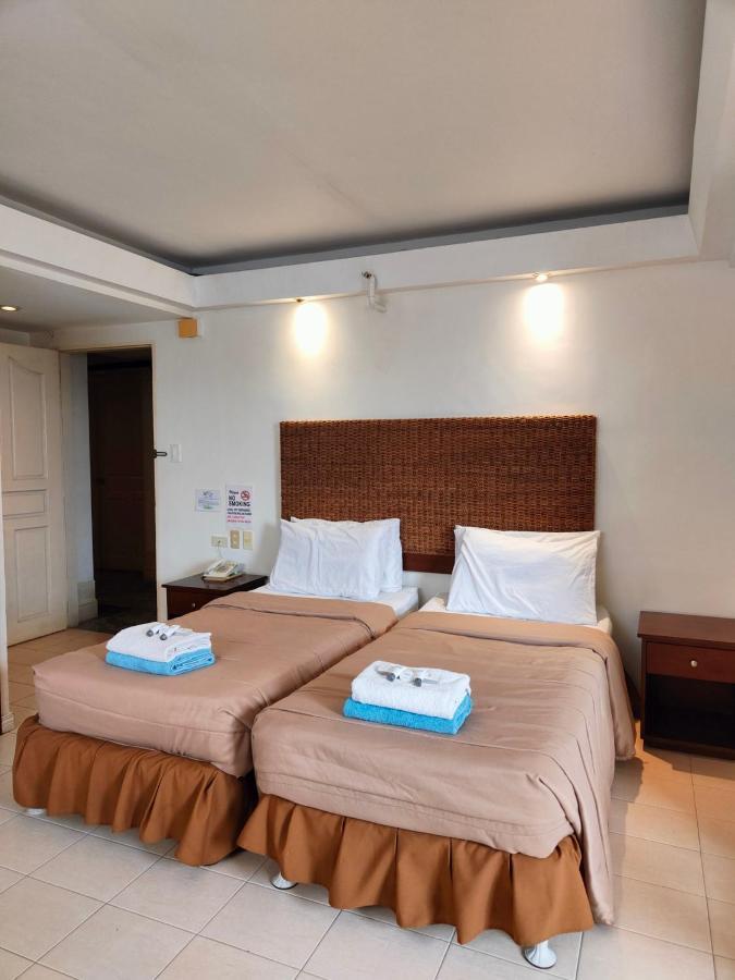Wild Orchid Beach Resort Olongapo Exterior photo